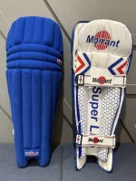 BATTING LEG-GUARD -  MORRANT IMTERNATIONAL ULTRA LITE MADE IN UK BLUE/WHITE - Image 3